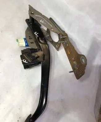 Ford Focus C-MAX Brake pedal 3M512467AN