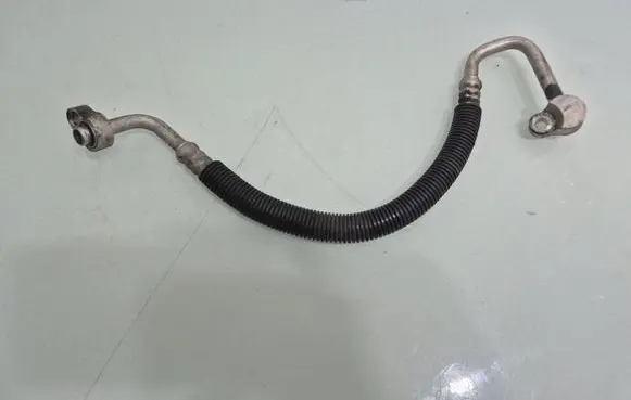 Dodge Grand Caravan Air conditioning (A/C) pipe/hose 