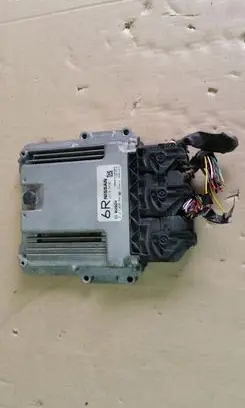 Nissan Note (E12) Engine control unit/module ECU 0281030850