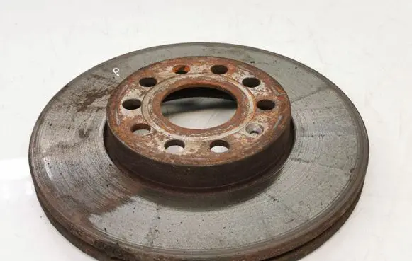Volkswagen Touran I Front brake disc