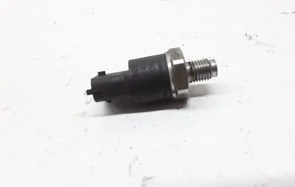 Fuel pressure sensor
