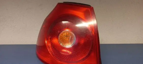 Volkswagen Golf V Rear/tail lights 4VFX13405AA