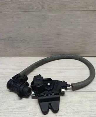 Mercedes-Benz E W212 Tailgate/trunk/boot lock/catch/latch A2047500185