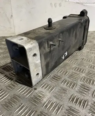 Audi A8 S8 D4 4H Radiator support slam panel bracket 4H0805129B EG190219 E9005025