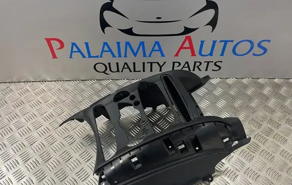 Mini Cooper Countryman R60 Radio/GPS head unit trim 3002197000