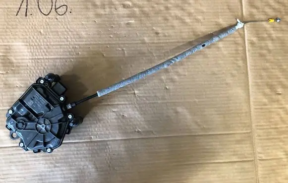 Volkswagen ID. Buzz Front door soft close latching motor (coupe) 1T3843745B C32865101