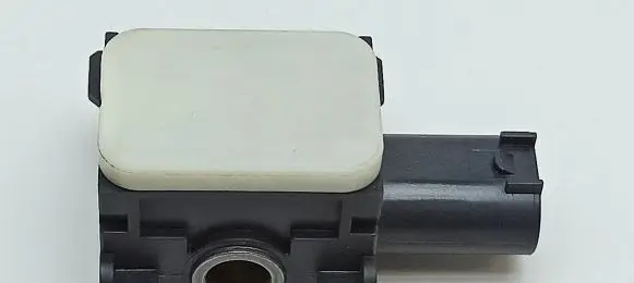 Jeep Grand Cherokee (WK) Airbag deployment crash/impact sensor 04896083AA 190208 801135