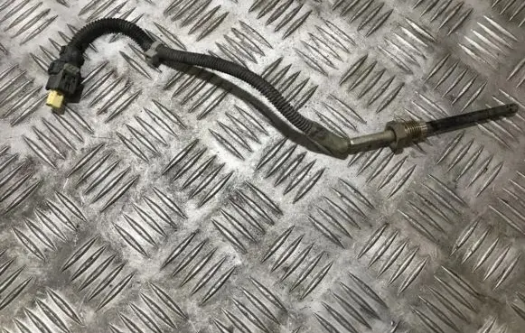 Mercedes-Benz ML W166 Exhaust gas temperature sensor a0009057104 1633209114173