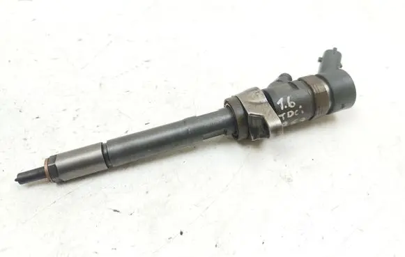 Fuel injector