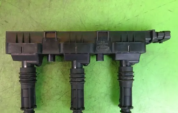 Opel Agila A High voltage ignition coil BAEQ081 MAGNETI MARELLI