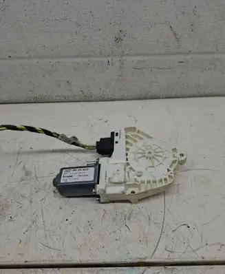 Audi A6 S6 C6 4F Front door window regulator motor 4F0959802D 1101997008201