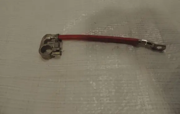 Opel Meriva B Positive cable (battery) 95510034
