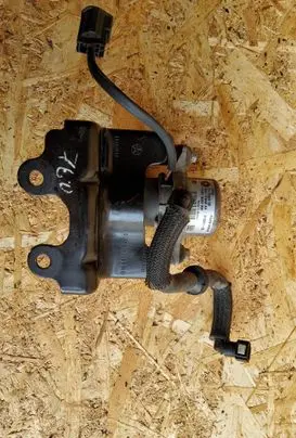Dodge Charger Vacuum pump P04581485AD 01026103 153614059