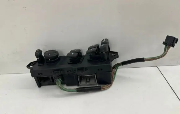Chrysler Pacifica Electric window control switch 04685980AF