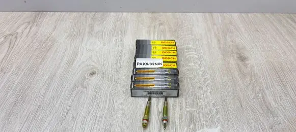 Toyota Hilux (AN10, AN20, AN30) Glow plug 0250202090