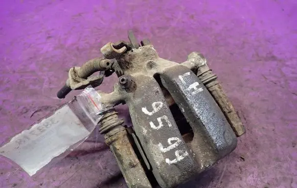 Opel Tigra B Rear brake caliper