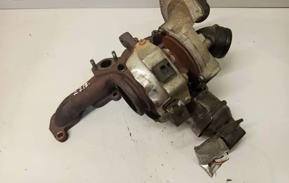 Volkswagen PASSAT B7 Turbo 03L253056G