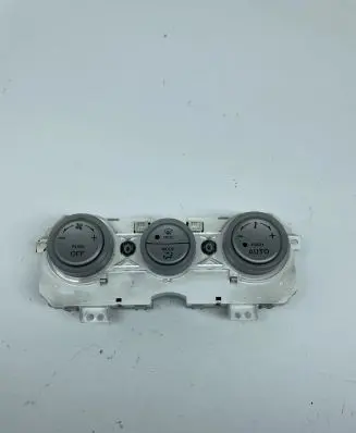 Mazda 6 Climate control unit QB14 E0002D