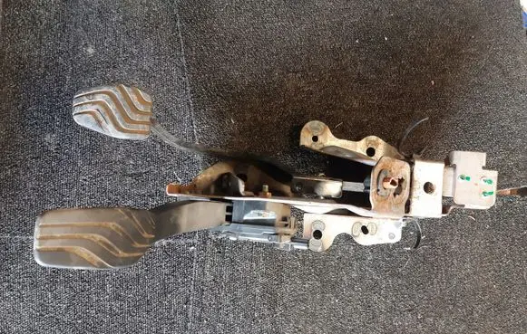 Nissan X-Trail T32 Pedal assembly 