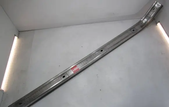 Volkswagen Caddy Sliding door middle rail 2K3843871D