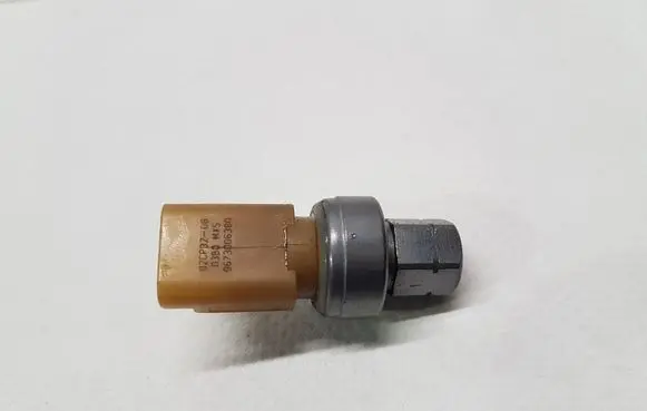 Peugeot 3008 II Air conditioning (A/C) pressure sensor 9673006380 9833078680 6455CK