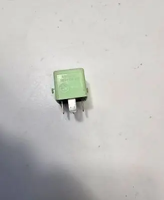 BMW X5 E53 Other relay V23134K59X312 8373700 6136