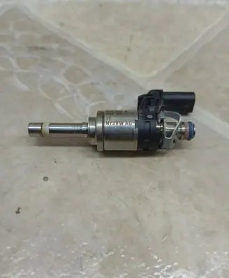 Seat Ibiza V (KJ) Fuel injector 04E906036AL