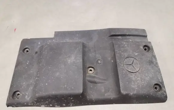 Mercedes-Benz C W202 Engine cover (trim) A6040100267 012488 053989