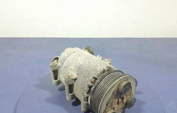 Ford Focus C-MAX Air conditioning (A/C) compressor (pump) 3M5H19D629RH