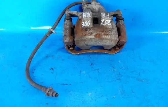 Toyota Camry Front brake caliper 4773006220