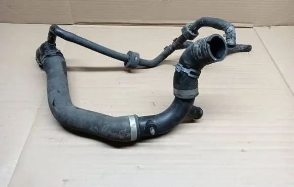 Volkswagen PASSAT B7 Engine coolant pipe/hose 3AA122101F 131464