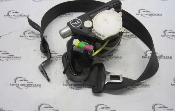 Skoda Fabia Mk2 (5J) Front seatbelt 5J0857702B