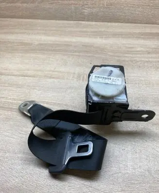Toyota Corolla E120 E130 Rear seatbelt 7336002171 132782
