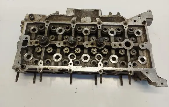 Ford Transit VII Engine head rfhg9q-6090-ab