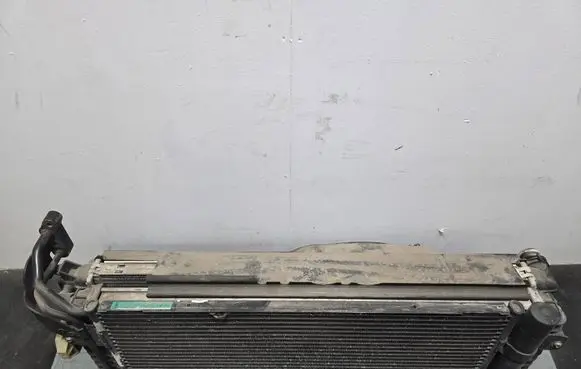Volkswagen Tiguan Radiator set 5N0121253H 5N0121205F 5N0820411C