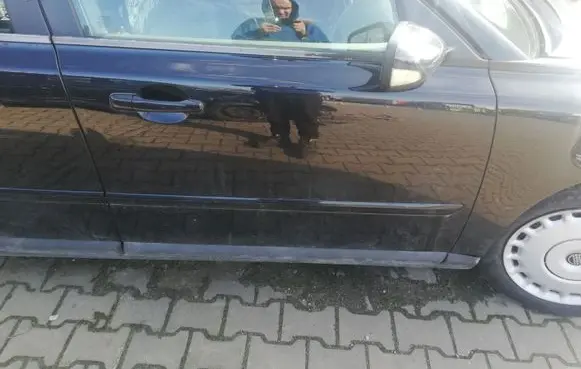 Volvo V50 Front door 45246