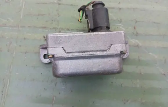 Volkswagen Touran I ESP acceleration yaw rate sensor 1K0907655B U9D5B16300 10098503204