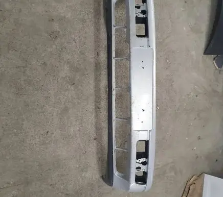 Volkswagen PASSAT B4 Front bumper 3A0807217B