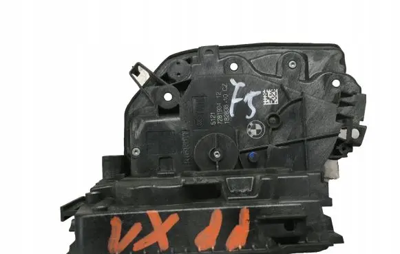 BMW X1 F48 F49 Front door lock 7281931