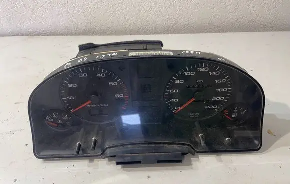 Audi 80 90 S2 B4 Speedometer (instrument cluster) 110008563002 8A0919033G