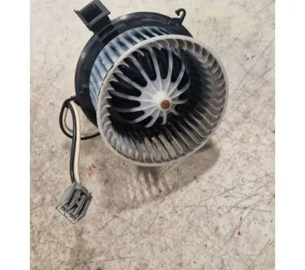 Opel Astra J Heater fan/blower U7253002