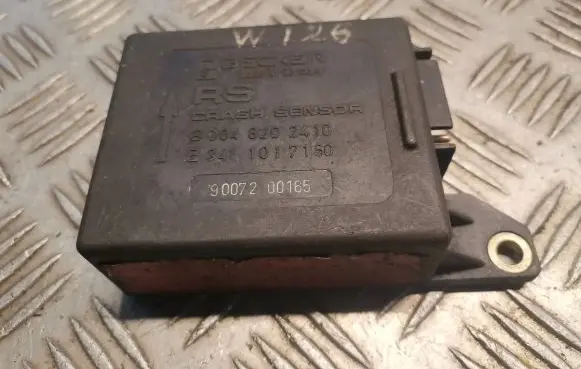 Mercedes-Benz S W126 Airbag deployment crash/impact sensor 0048202410