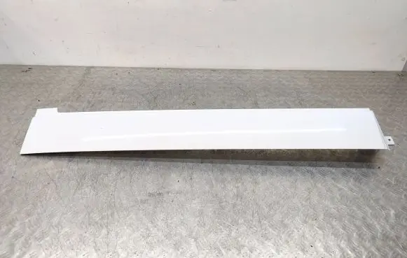 Volkswagen Transporter - Caravelle T5 Sliding door rail trim 7H1843795H