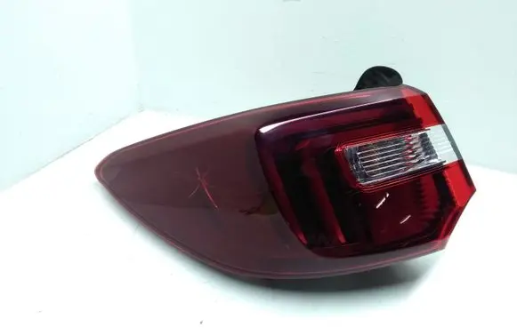 Opel Grandland X Rear/tail lights YP00098380 81660101
