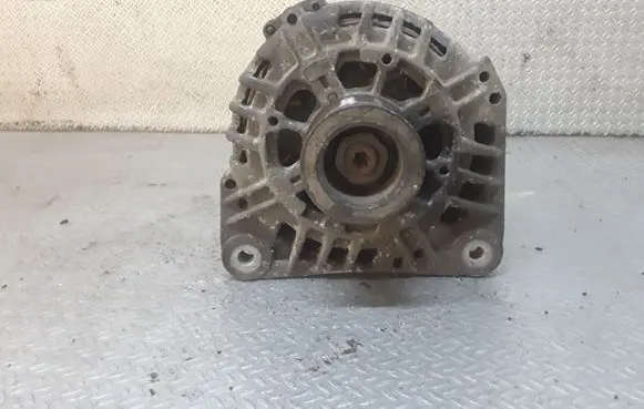 Renault Scenic II - Grand scenic II Generator/alternator 8200667611A