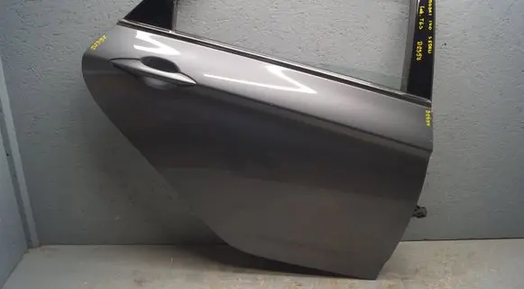 Hyundai i40 Rear door