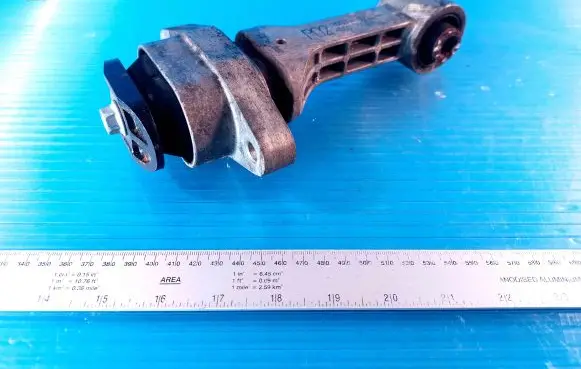 KIA Ceed Engine mount bracket 21950A6000 6D08K060404