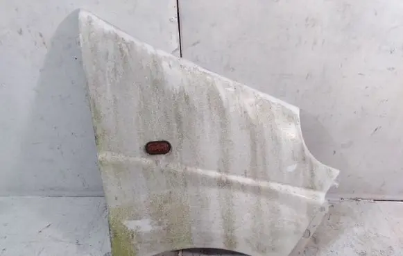Nissan Primastar Fender