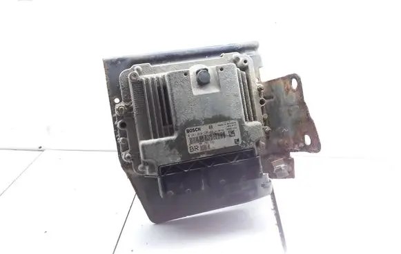 Opel Zafira B Engine control unit/module 55198922 0281012549