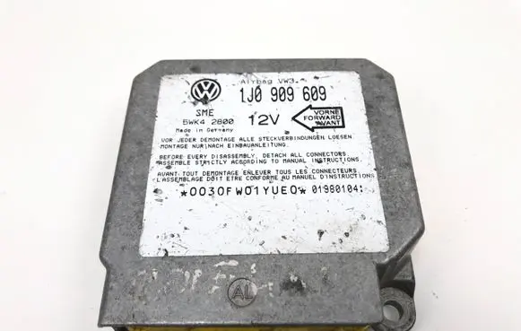 Volkswagen Golf IV Airbag control unit/module 1J0909609
